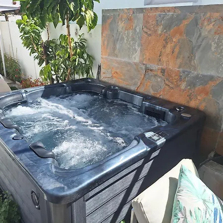 Bungalow 2-4 With Jacuzzi * Playa del Ingles (Gran Canaria)